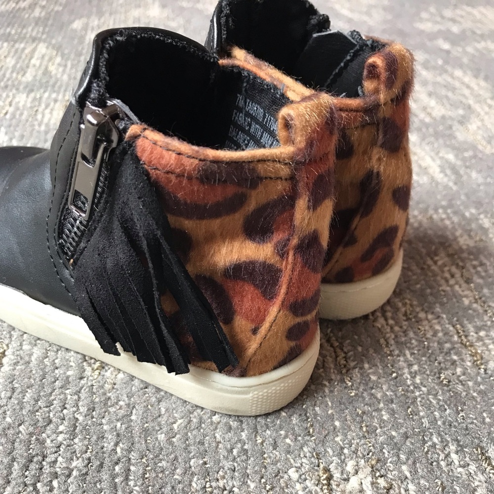 Toddler Girl Ankle Boots Size 7 - Picture 6 of 14